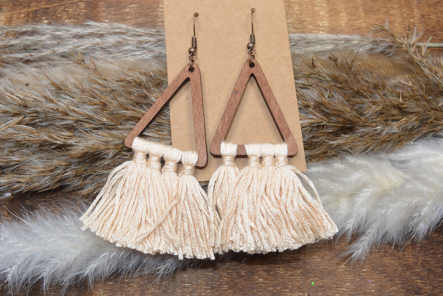 Cream Triangle / Wood